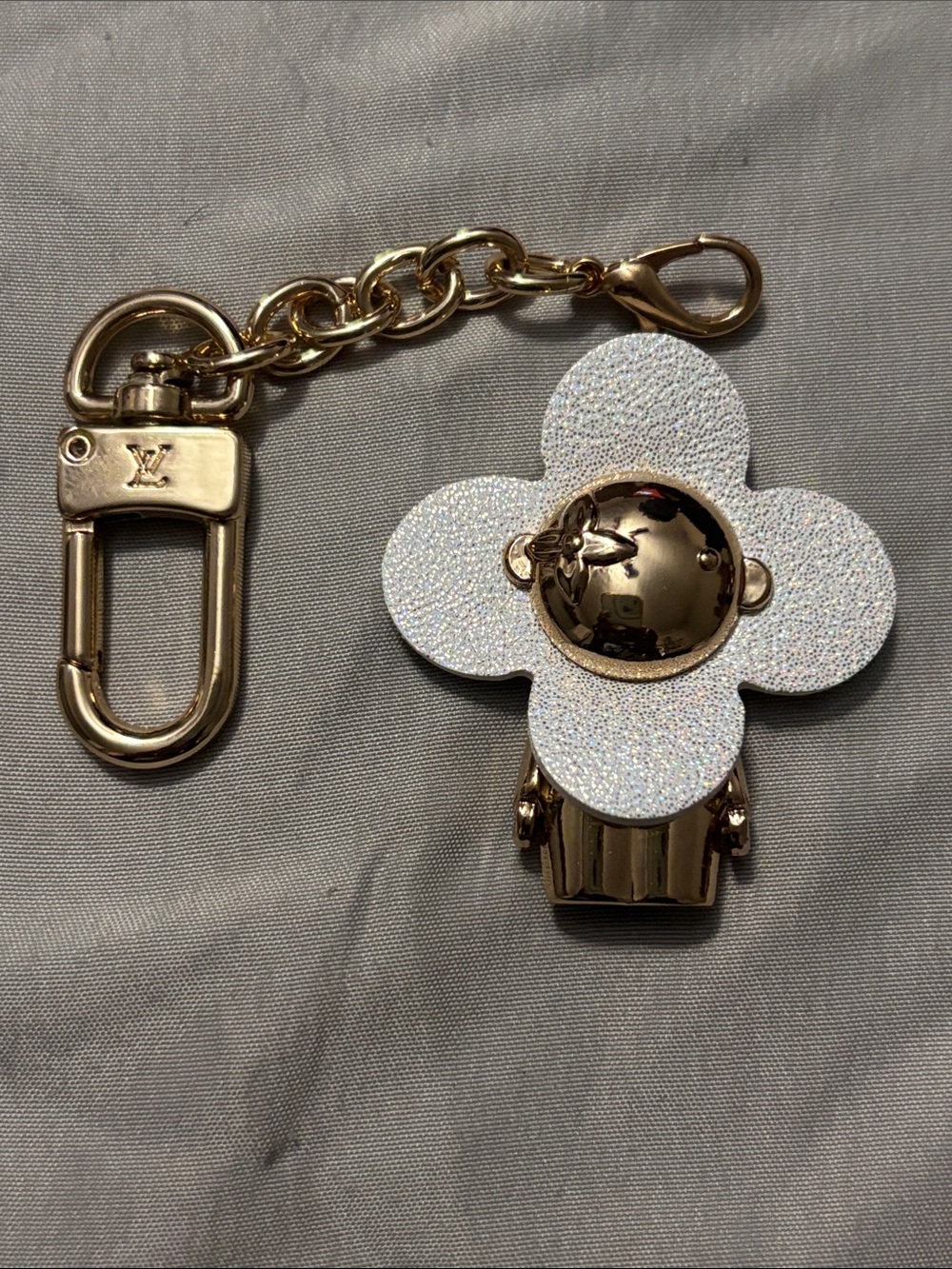 Louis Vuitton White Glitter Monogram Flower Key Holder with Gold Hardware